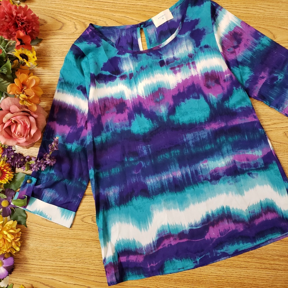 EVERLY Purple Blue Dyed Patterned Top